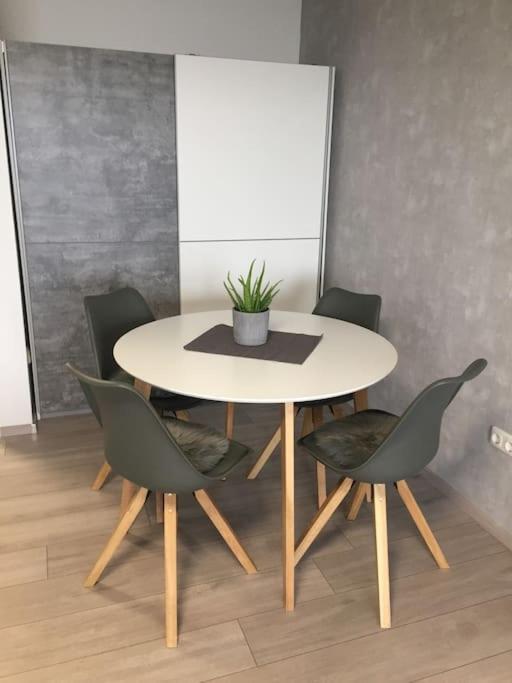 Modern Eingerichtetes Apartment Naehe Hauptbahnhof Braunschweig Ngoại thất bức ảnh